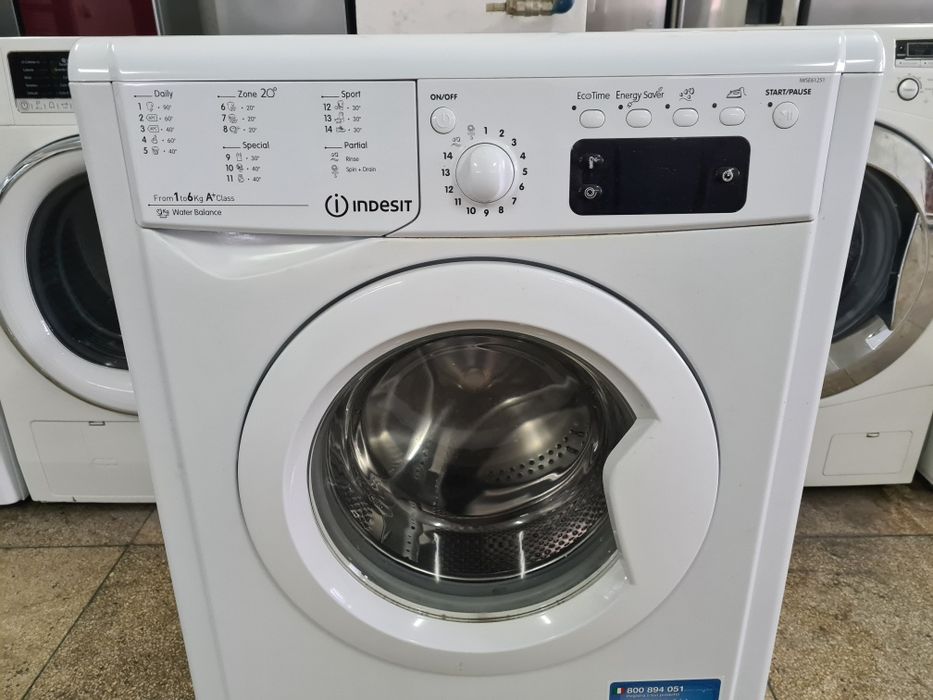 Mașină de spălat lndesit Slim