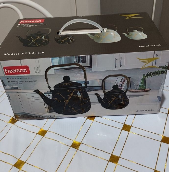 Чайники набор новый