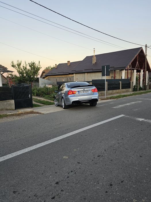 Vând BMW e90 177hp
