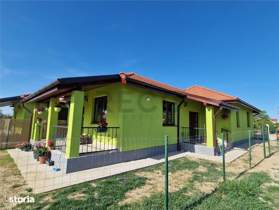 RECO Casa noua cu toate utilitatile in Bors