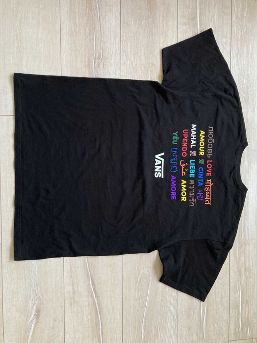 НОВА Vans Pride Is Love мъжка черна тениска размер L / XL