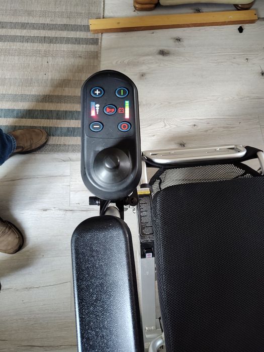 Scaun  rulant- electric