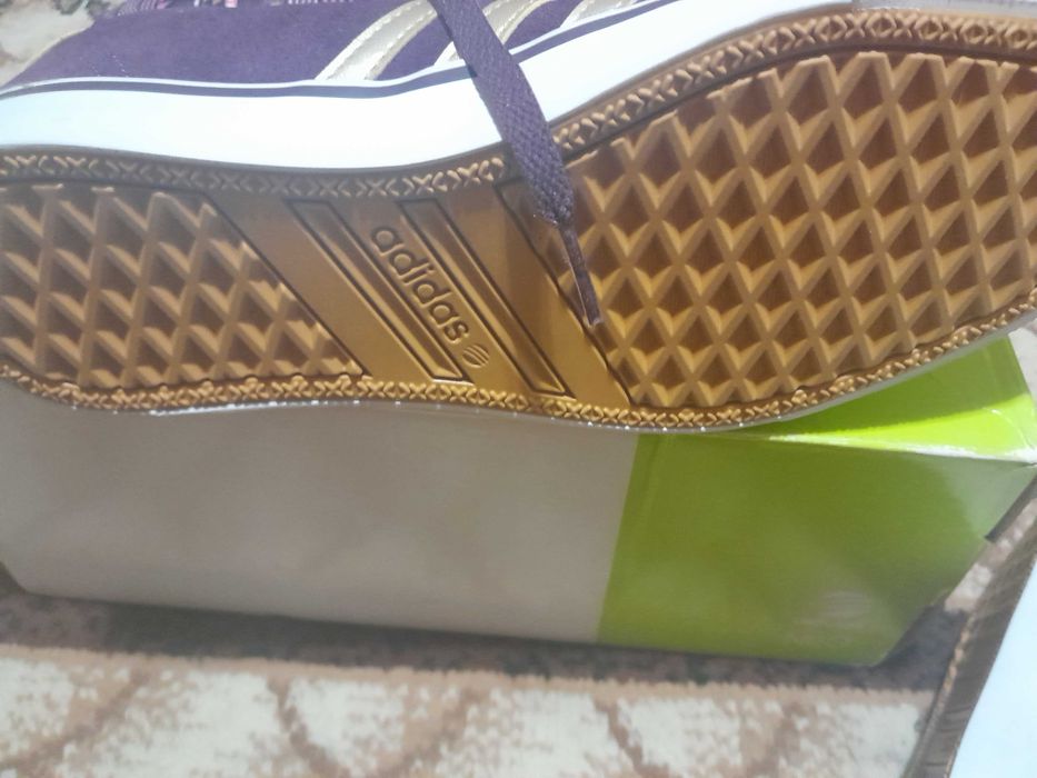 Дамски маратонки адидас