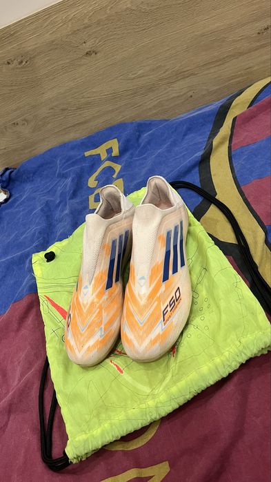 Футболни обувки Adidas f50 44 номер