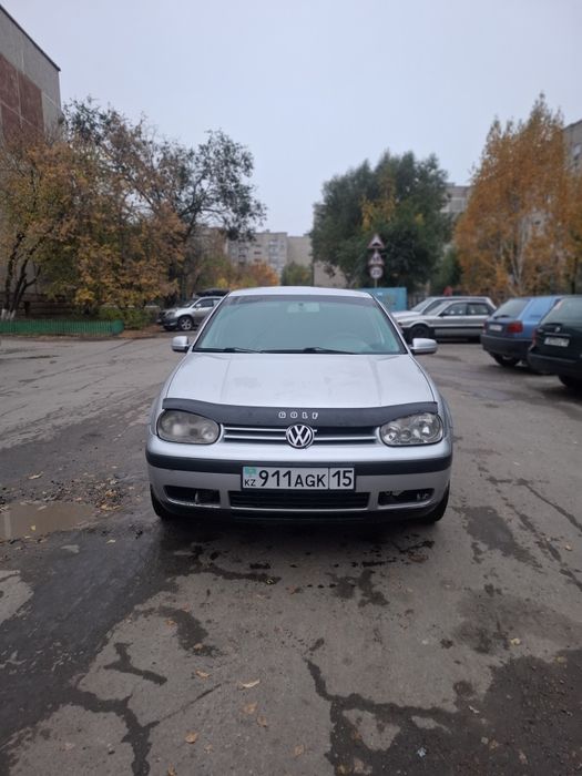 Volkswagen Golf 4 2001гв