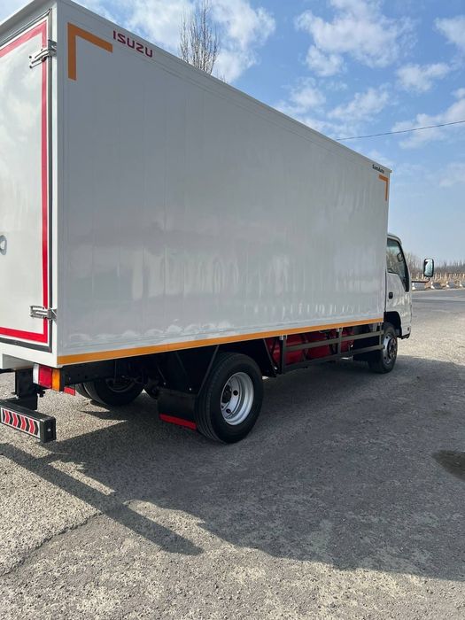 ISUZU NQRI 71  srochni sotiladi