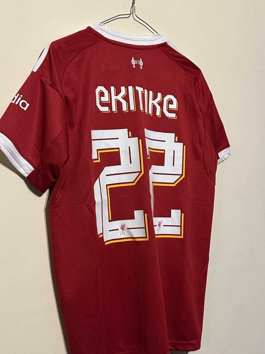 Тениска на Liverpool FC с Ekitike и баджове на Шампионска Лига - НОВА!