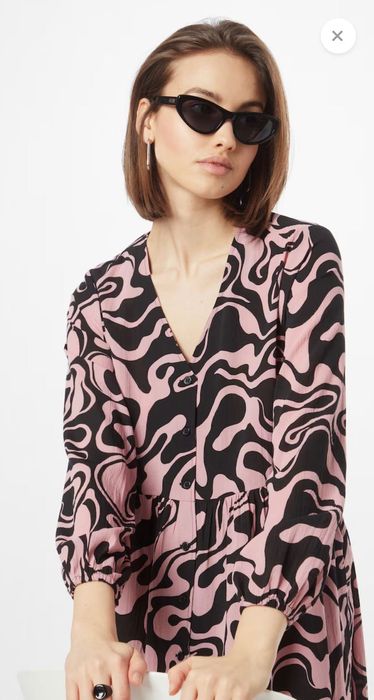 Нова дамска рокля размер M