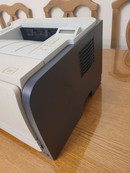 Продам принтер HP Laser Jet P2055dn  рабочий