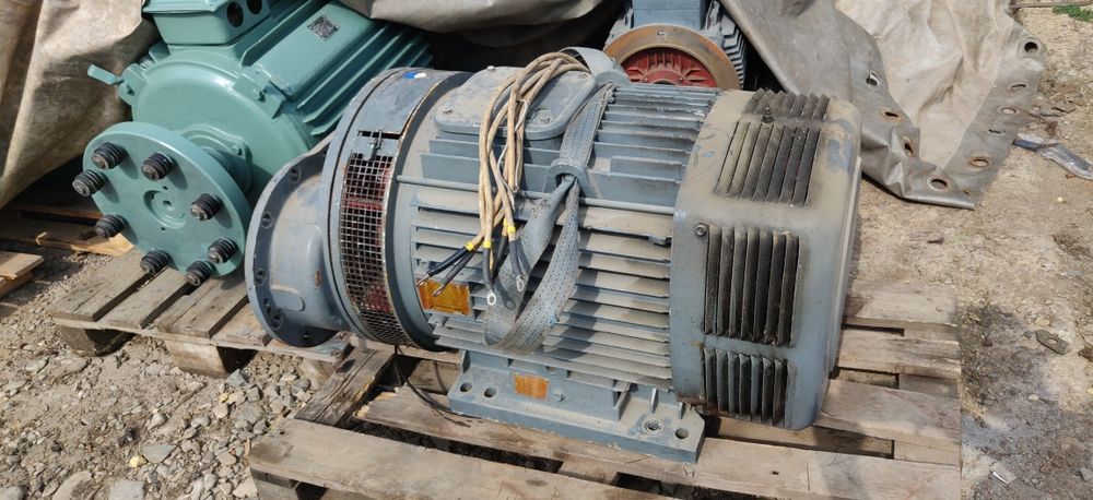 Motor electric trifazat, 126kW, 1475rpm, 380V