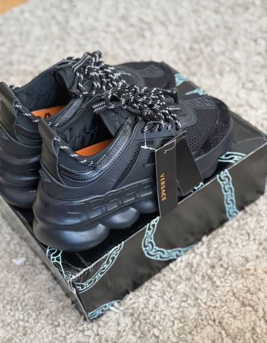 Versace chain reaction