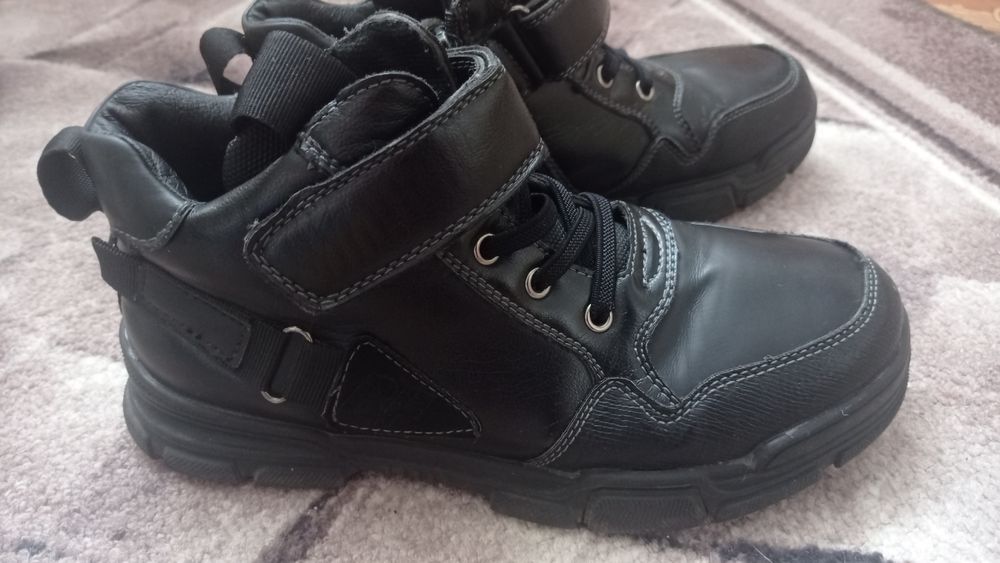 Продам обувь демисезонную