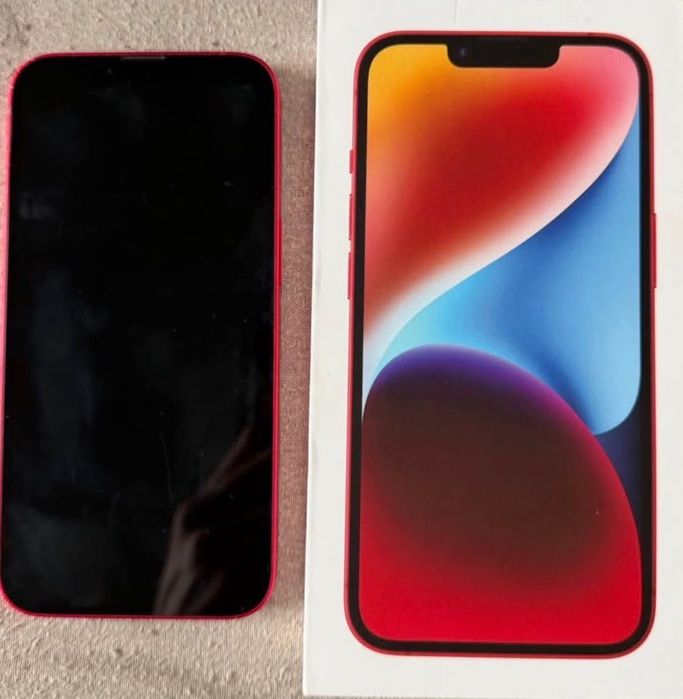 iPhone 14 product red