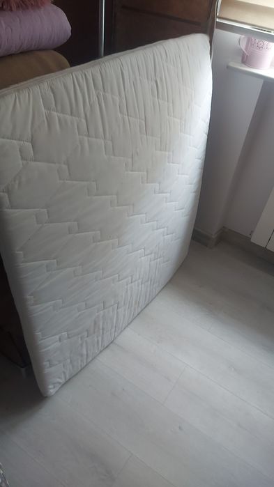 Saltea din spuma cu memorie cu husa detașabilă 100×100