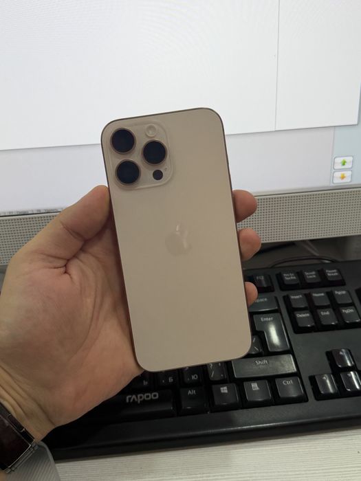 Iphone 16 pro max ideal 89%.  512 g