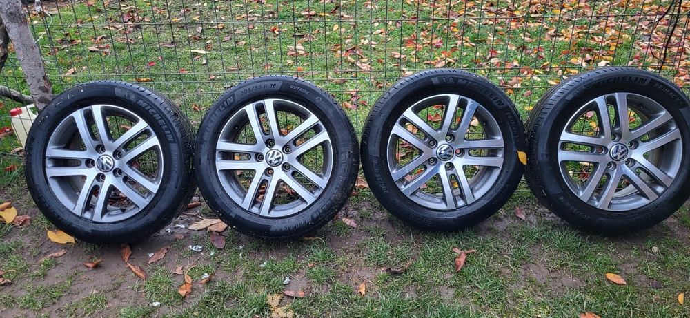Vând jante WV Golf