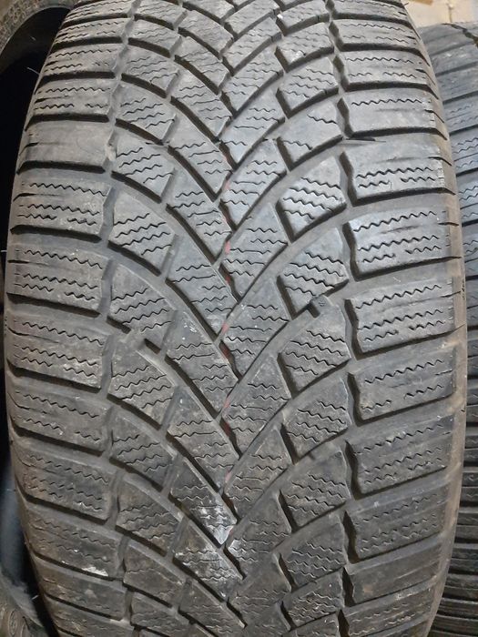 Продам шины 215/50/17 бриджистон