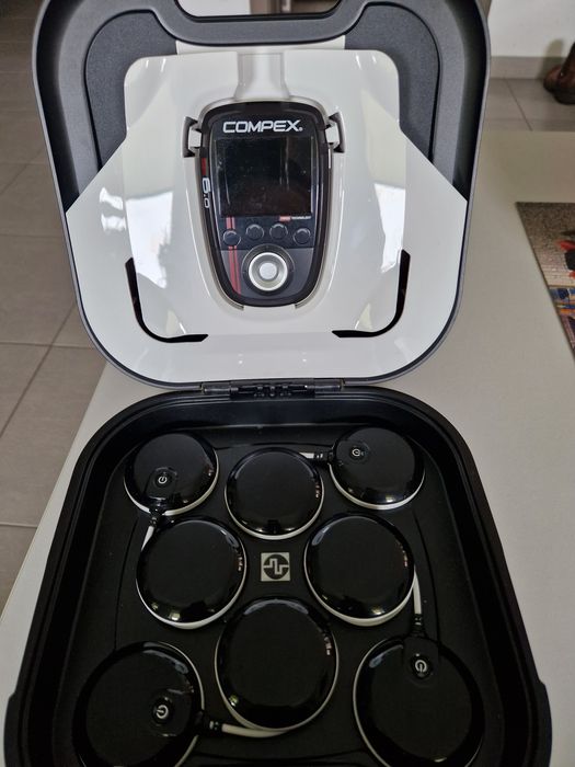 Titlu: Compex SP 6 – aproape nou,stare foarte buna
Descriere:
Vând Com