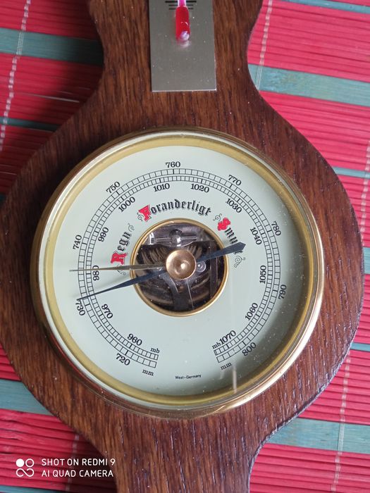 Немска метеорологична станция, барометър,термометър.,