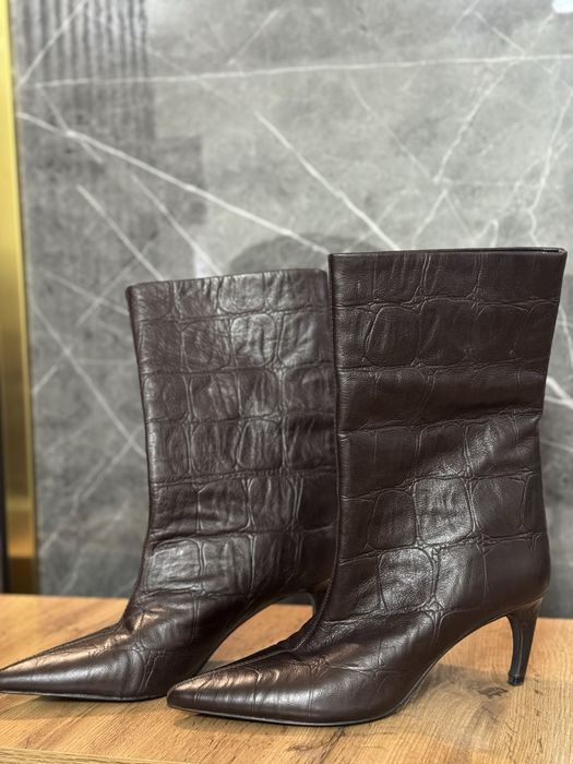 Стильные кожаные ботильоны от Massimo Dutti