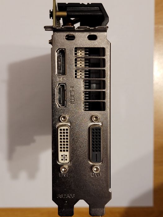 Placa video VGA SAPPHIRE Nitro R9 -380 Series,4 Gb GDDR5,Bus 256 bit.