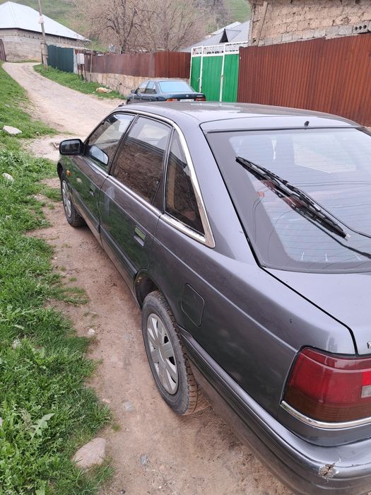 Машына мазда 626