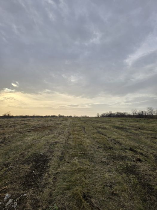 Teren Miroslava - 4 Loturi