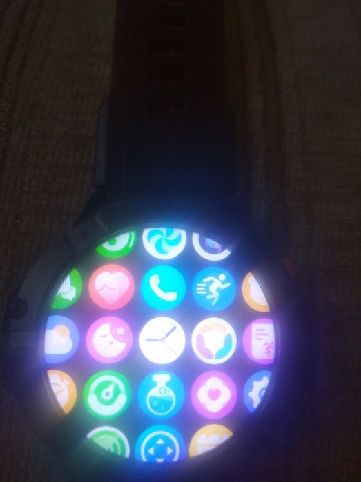 Срочно продам смарт чесы