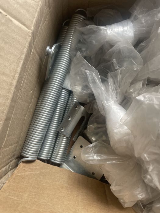 Продам компл для мебели-диванов и тд.