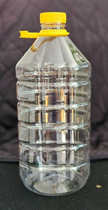 Пластмасови бутилки