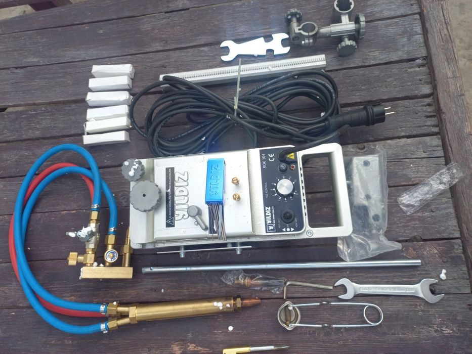 Rezak sotiladi tel qiling