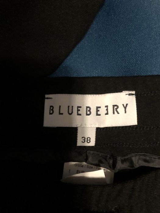 Pantaloni dama noi  25 lei perechea