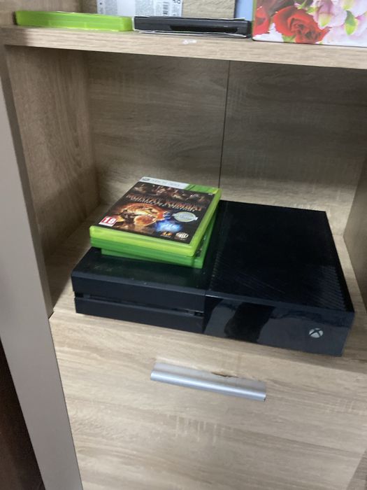 Xbox one cu 4 jocuri