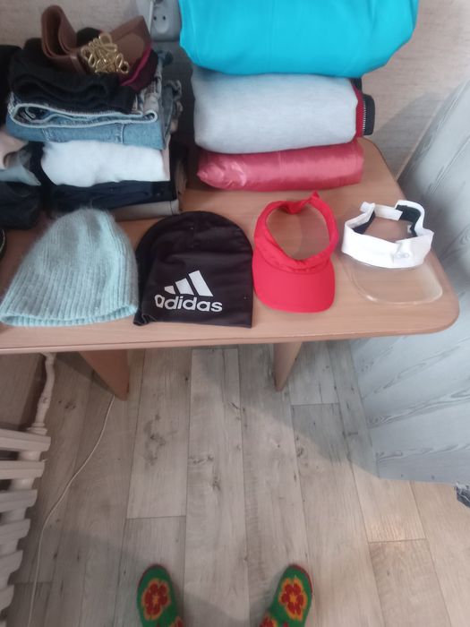 женские вещи отдам