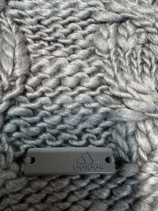 Дамска зимна шапка ADIDAS