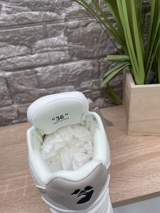 Off White Marimea 36