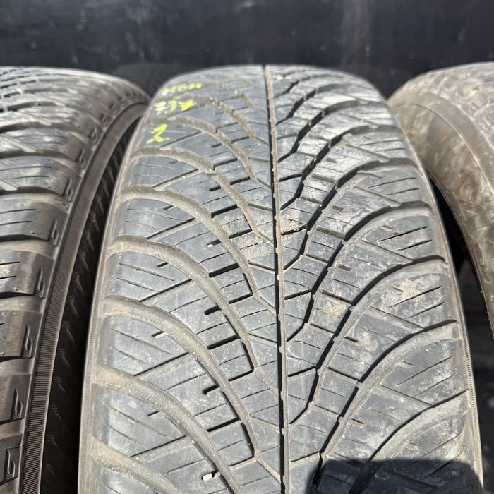 3 броя зимни гуми Yokohama 215/65 R16 Dot 3622 ном737