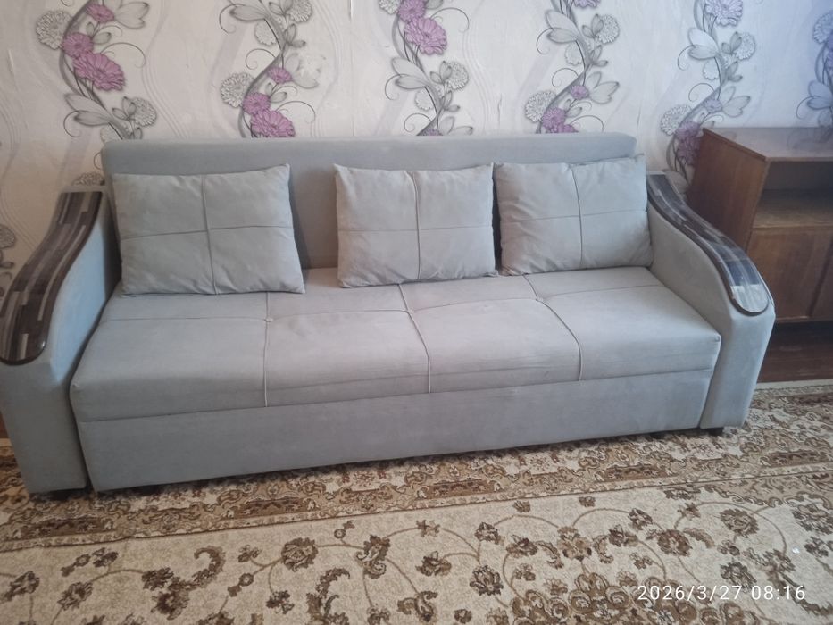 Продам диван,и  стол