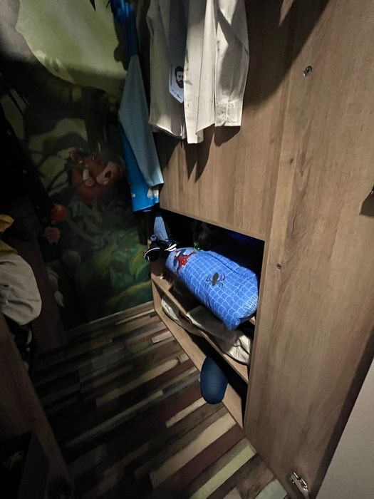 Гардероб дрешник