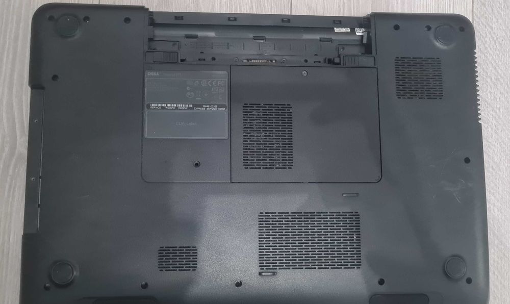 Laptop Notebook Dell Latitude E5420 display spart i7 2670qm si Dell Inspiron N7110 defect