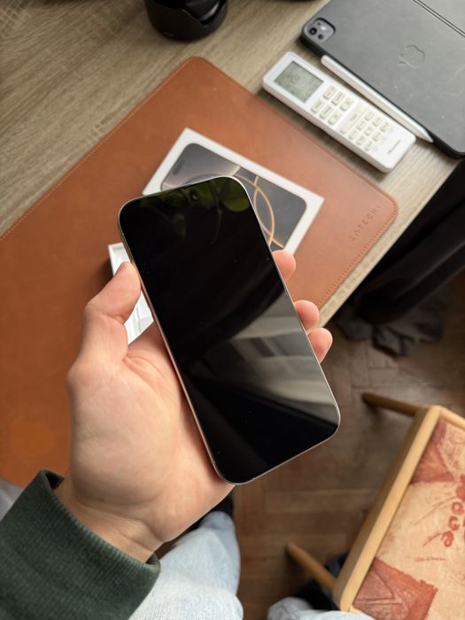 iPhone 16 Pro 128GB Natural Titanium