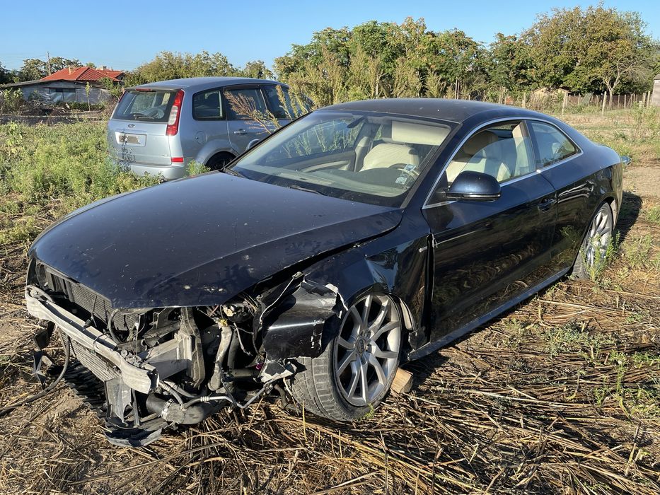 Audi A5 3.0TDI на части