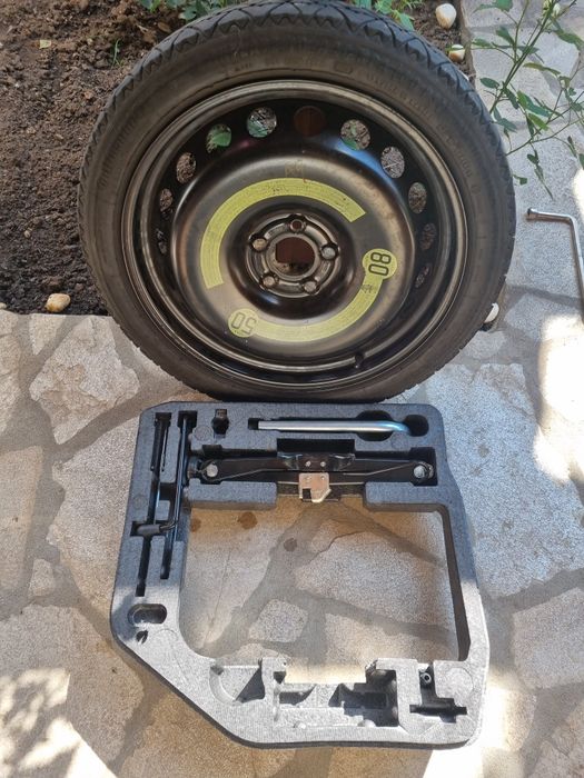 Резервна гума патерица за Audi a4 B8 125/80/19