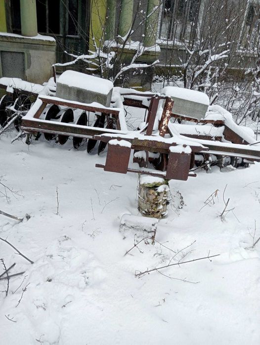 Vand tractor u650 cu utilaje si separat