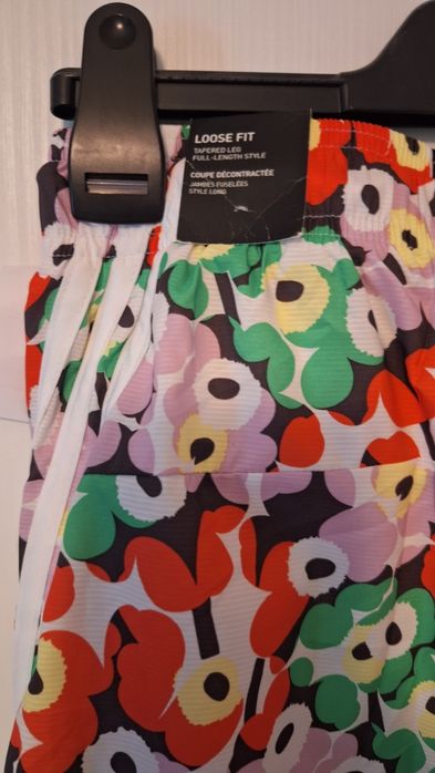 Дамско спортно долнище Adidas Marimekko XS