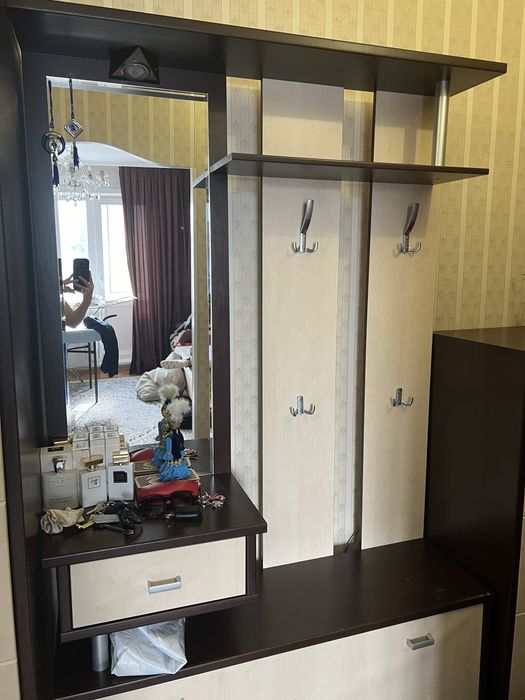 Срочно продам прихожая