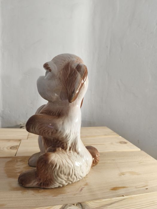 Vând bibelou ceramica catel