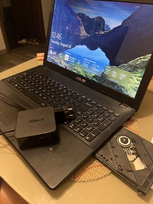 Laptop ASUS X551C | Ecran 15.6" | Upgrade SSD 240GB | Baterie NOUĂ (Sănătate 100%) |