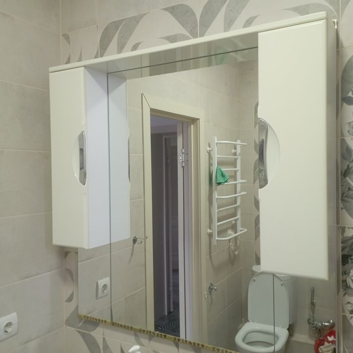 Продам зеркало в ванную комнату