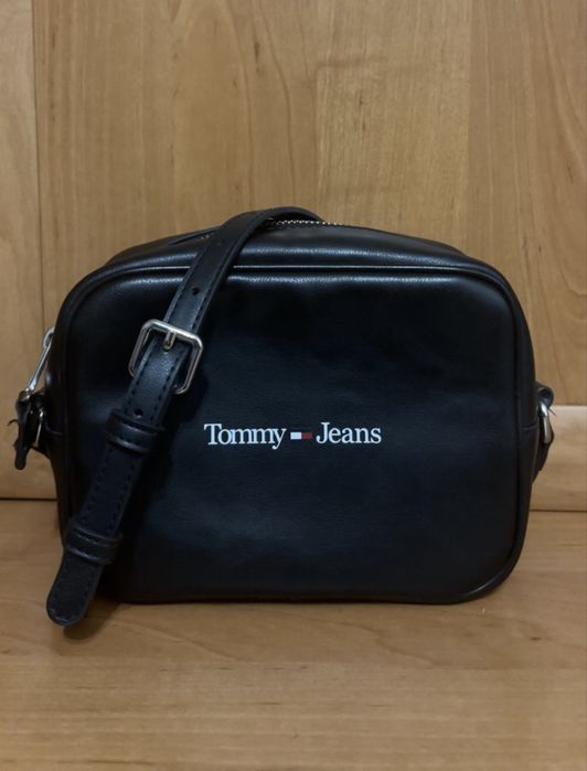 Tommy Jeans черна чанта за през рамо